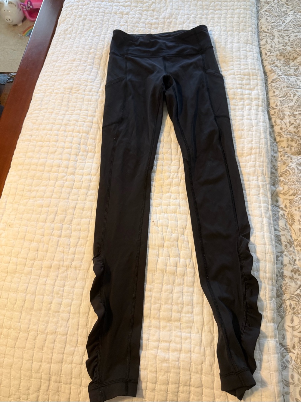 Lululemon  Speed Tight III/IV
- Comfortable Everyday Bottoms